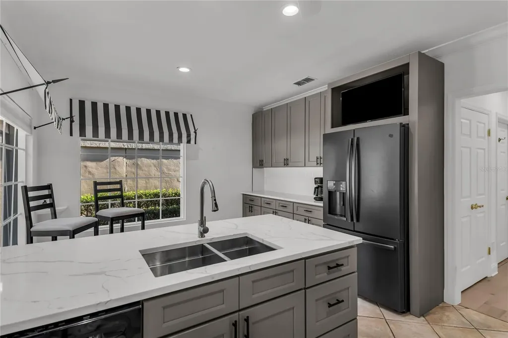 5957 Chesapeake Park Orlando FL 32819