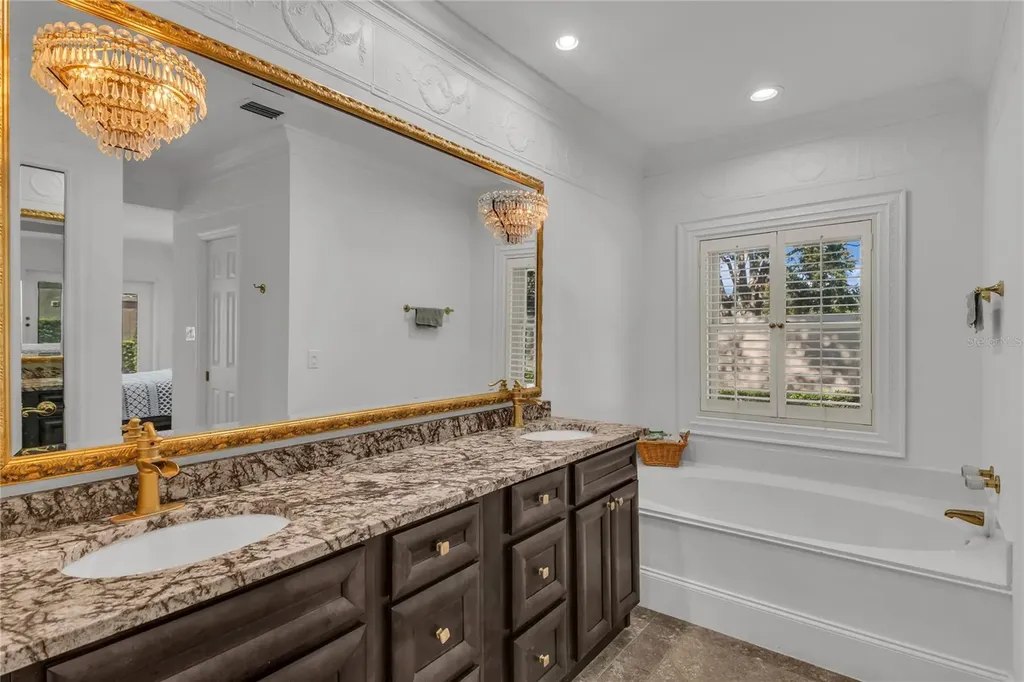 5957 Chesapeake Park Orlando FL 32819