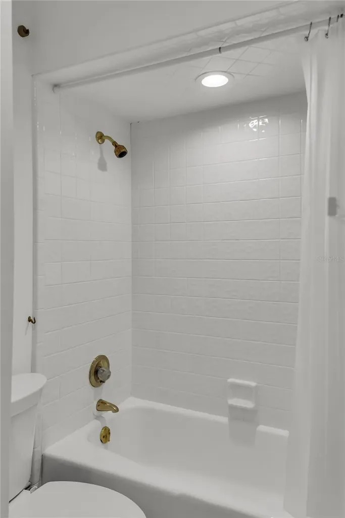 5957 Chesapeake Park Orlando FL 32819