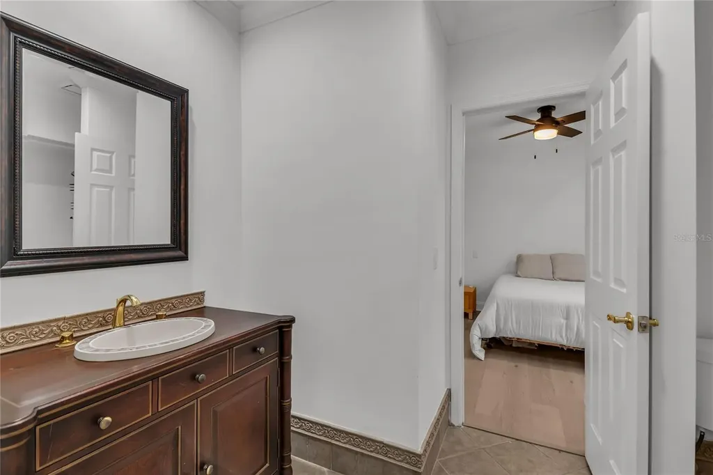 5957 Chesapeake Park Orlando FL 32819