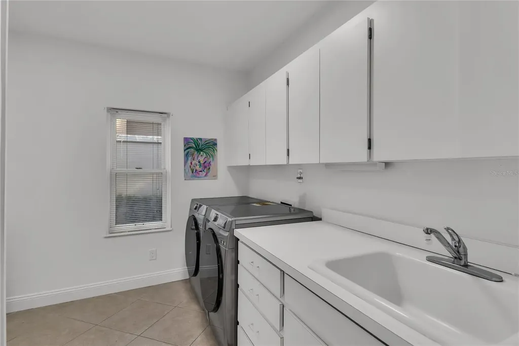 5957 Chesapeake Park Orlando FL 32819