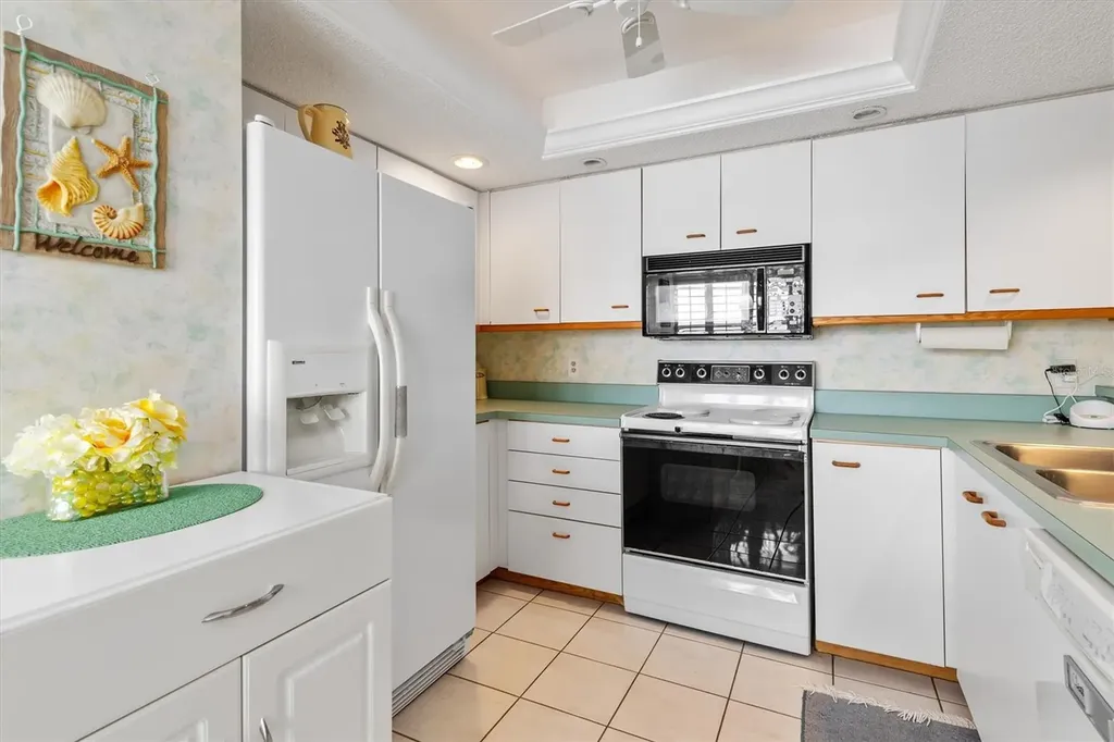 1309 Siesta Bayside Drive Sarasota FL 34242