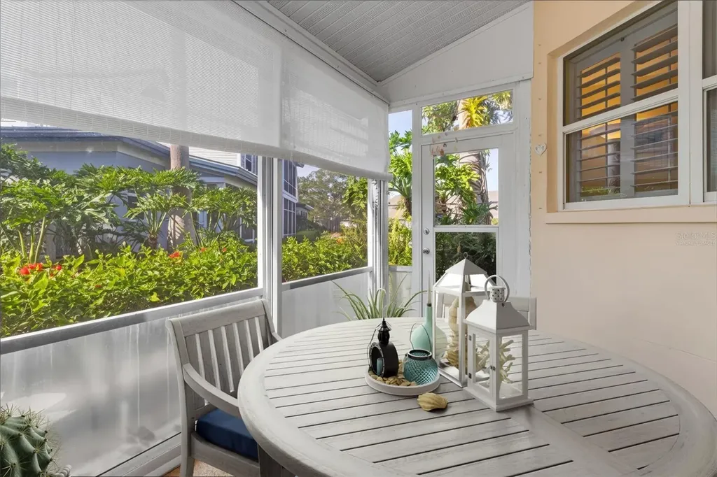 1309 Siesta Bayside Drive Sarasota FL 34242