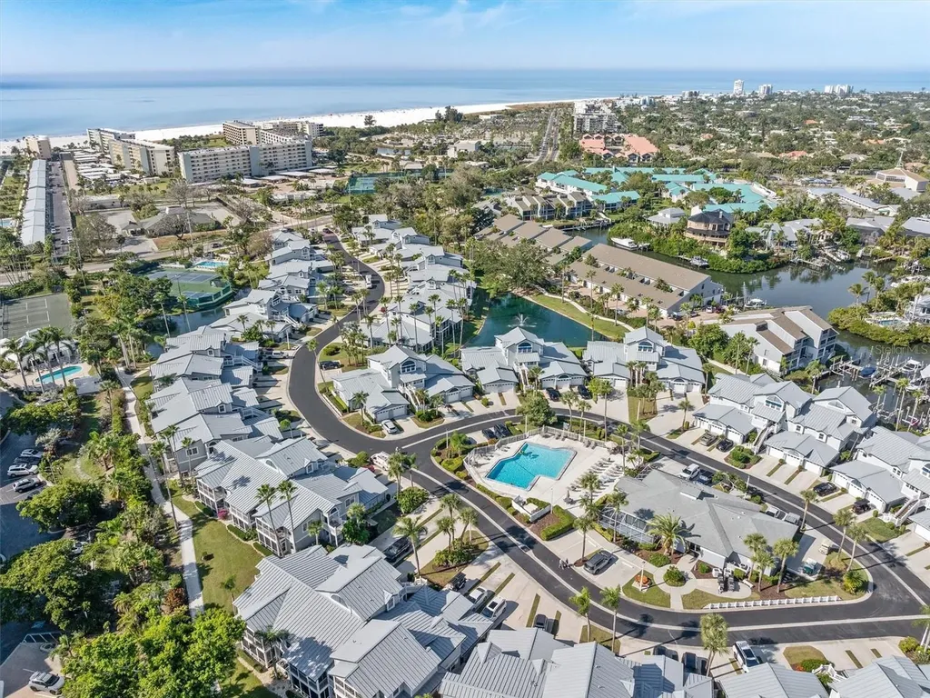 1309 Siesta Bayside Drive Sarasota FL 34242