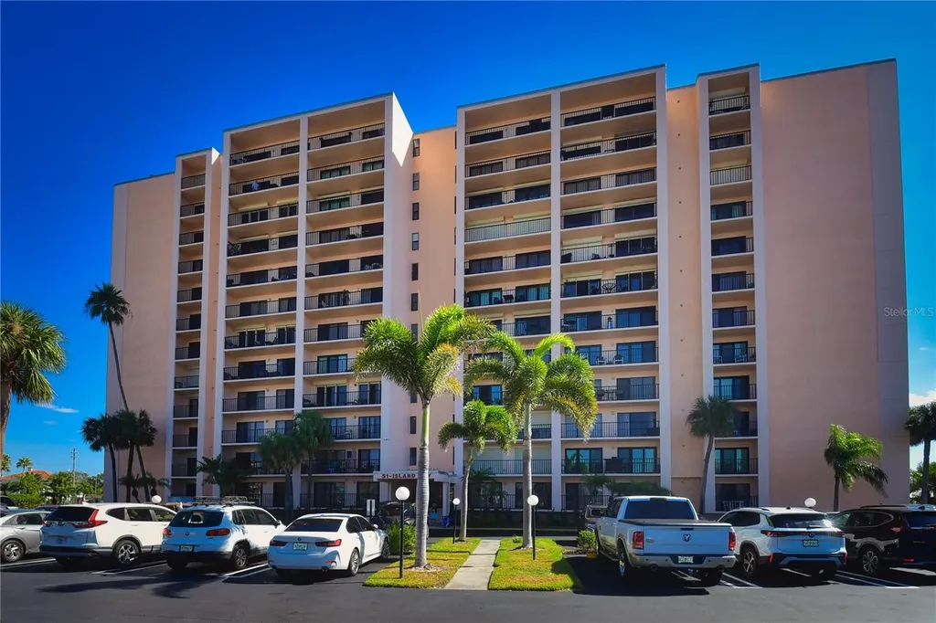 51 Island Way Clearwater FL 33767