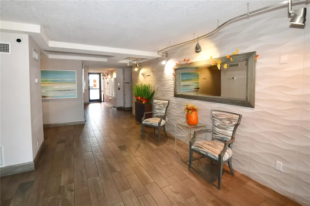 51 Island Way Clearwater FL 33767