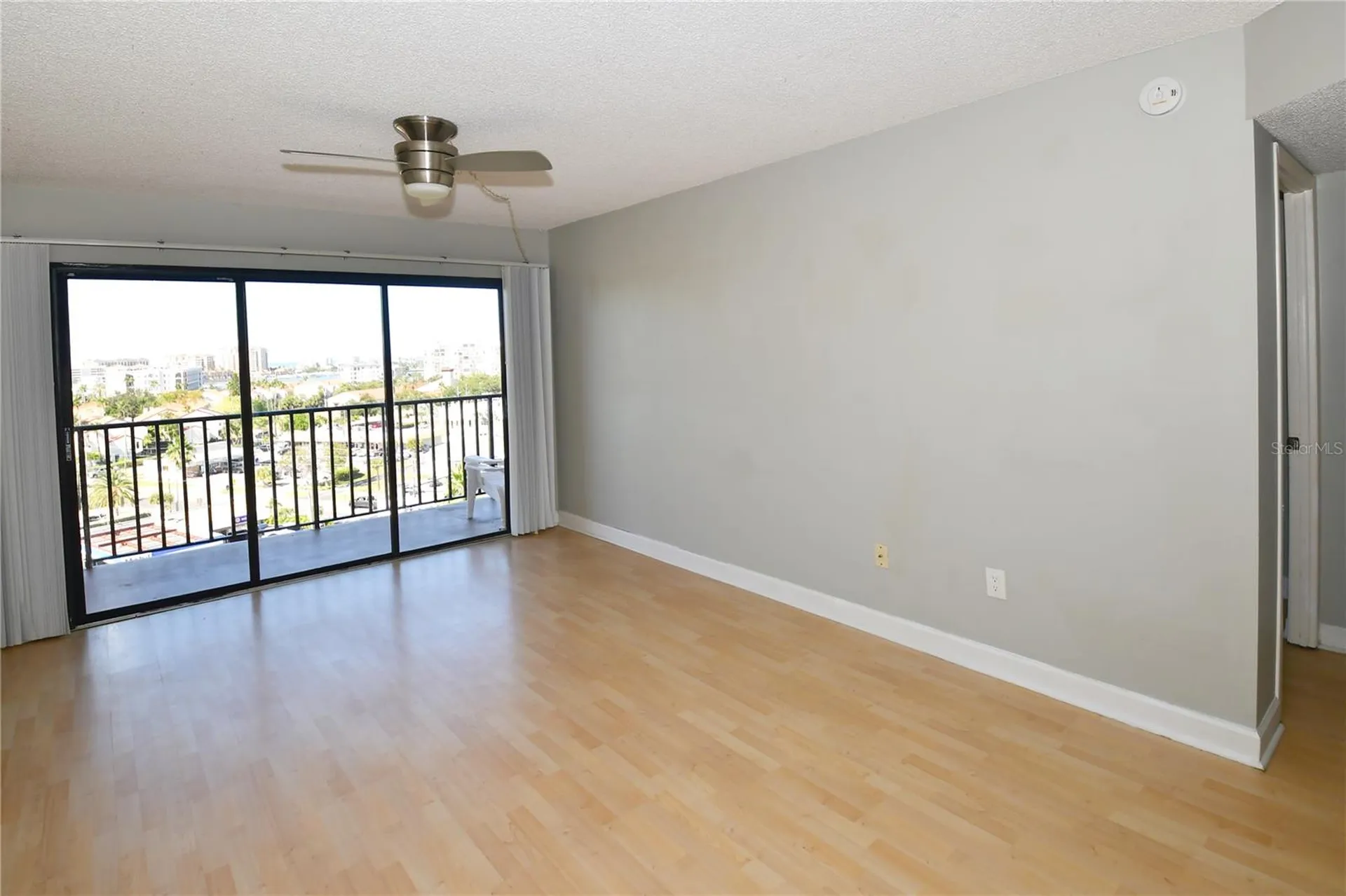 51 Island Way Clearwater FL 33767
