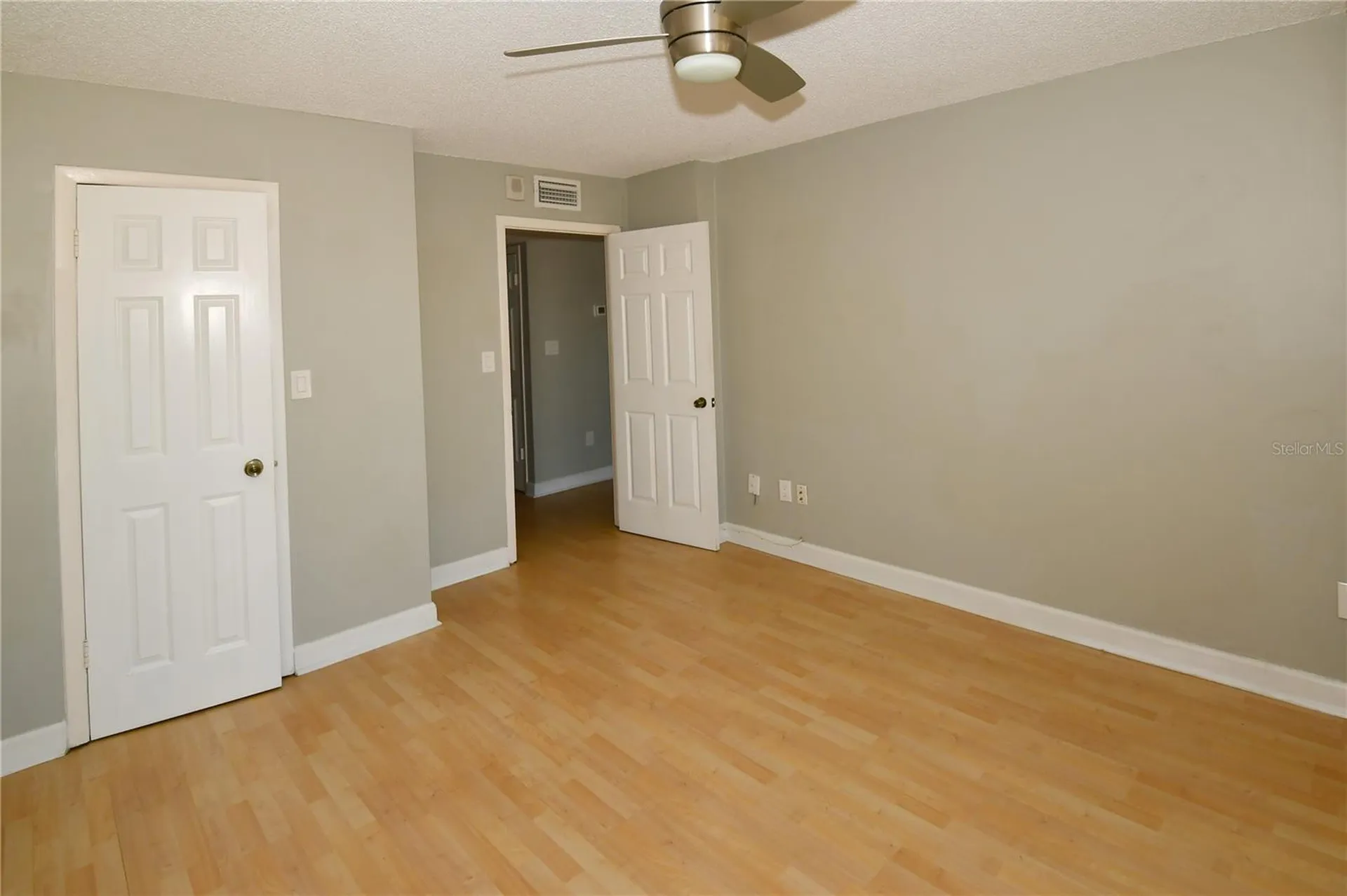 51 Island Way Clearwater FL 33767