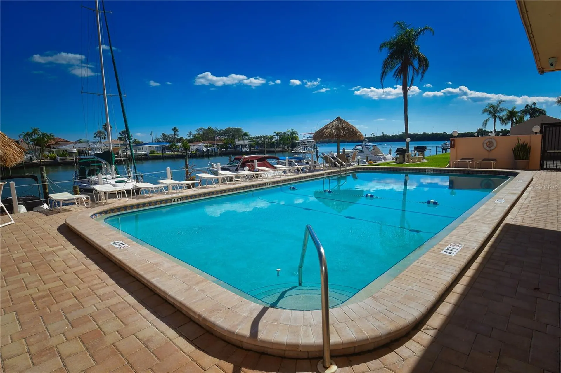 51 Island Way Clearwater FL 33767