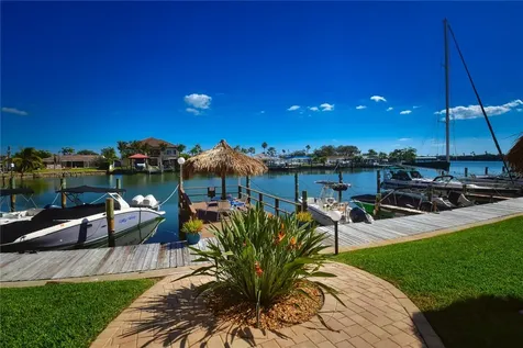 51 Island Way Clearwater FL 33767