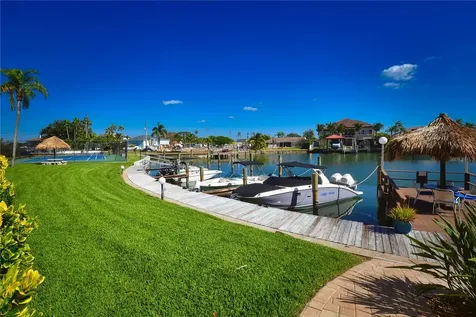 51 Island Way Clearwater FL 33767
