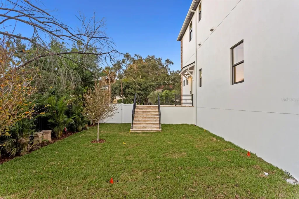 4624 W San Jose Street Tampa FL 33629