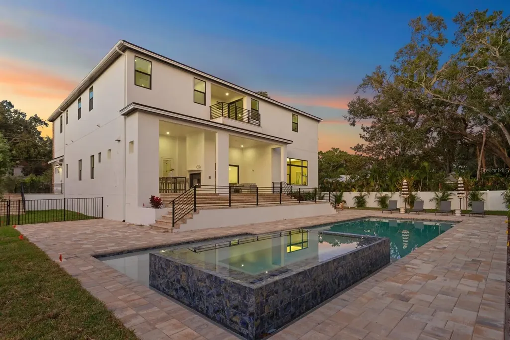 4624 W San Jose Street Tampa FL 33629