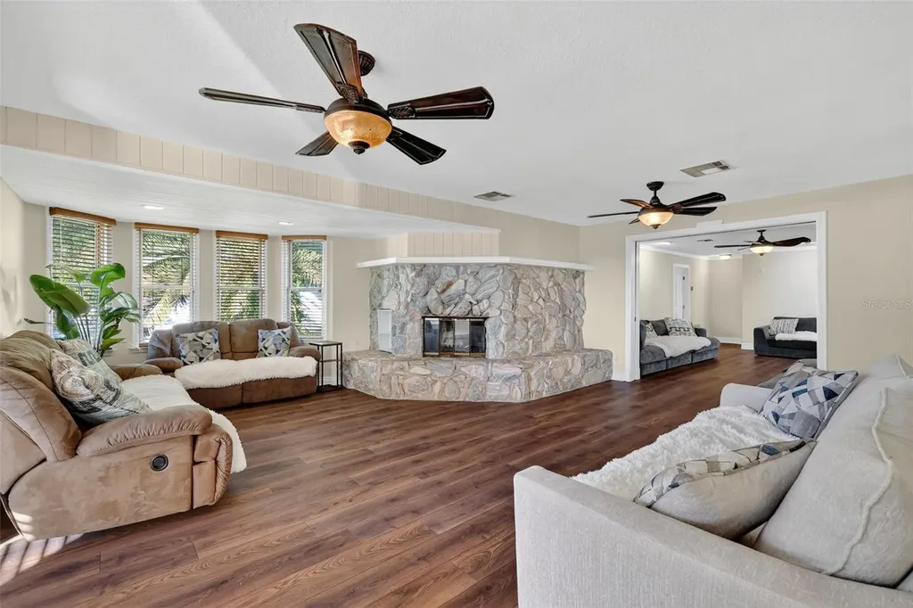 36408 E Eldorado Lake Drive Eustis FL 32736