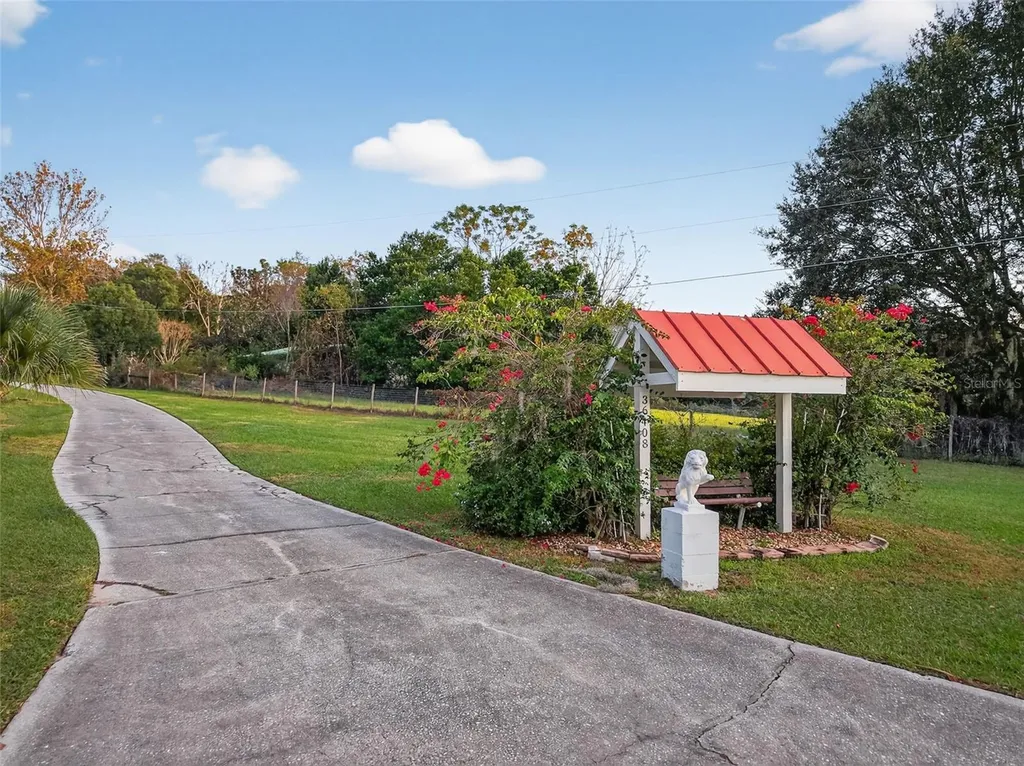 36408 E Eldorado Lake Drive Eustis FL 32736