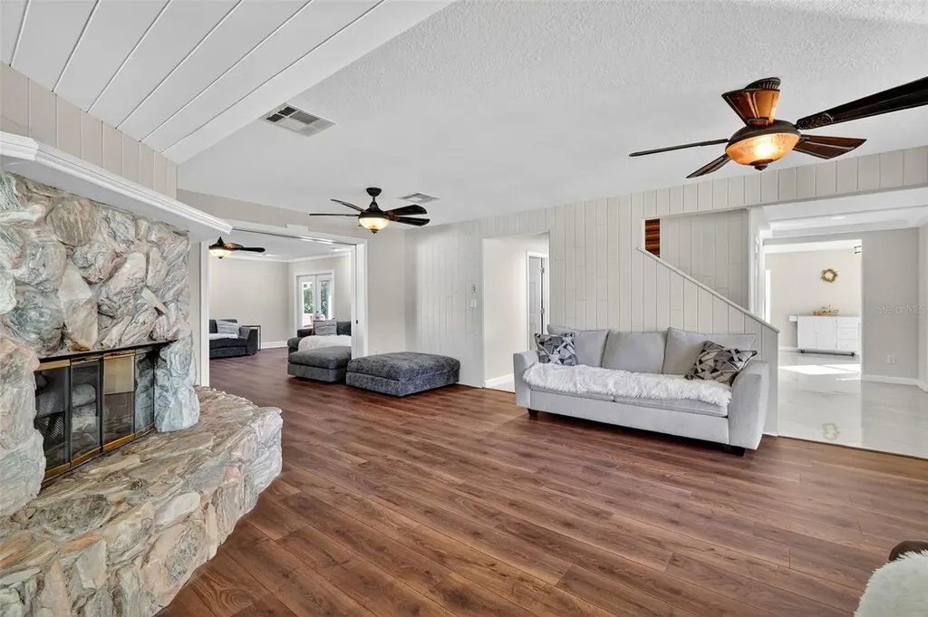 36408 E Eldorado Lake Drive Eustis FL 32736