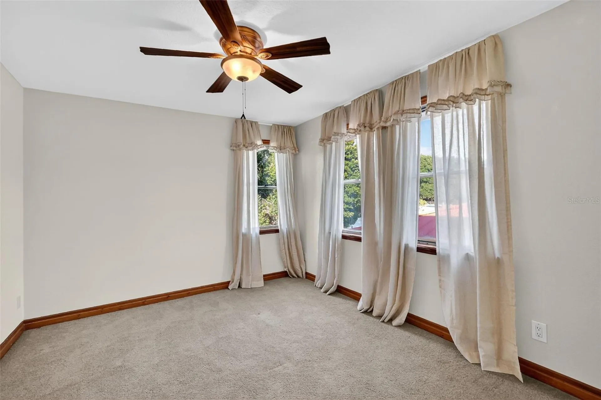 36408 E Eldorado Lake Drive Eustis FL 32736