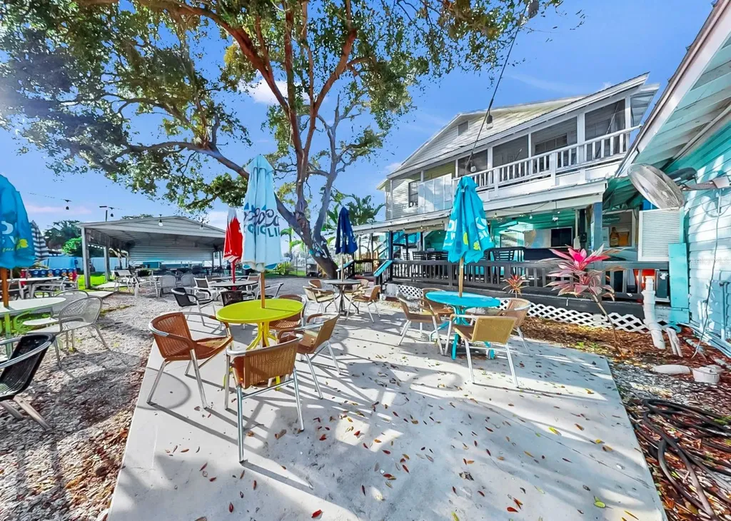 102 W Shell Point Road Ruskin FL 33570