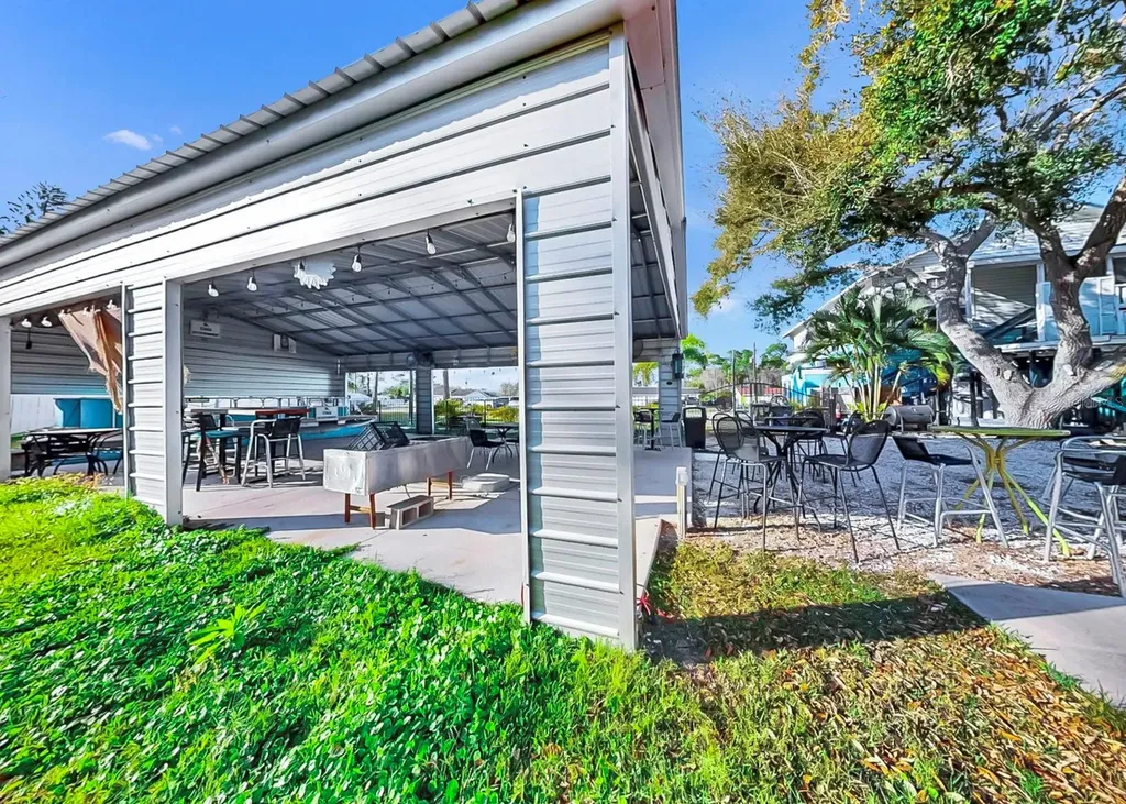102 W Shell Point Road Ruskin FL 33570