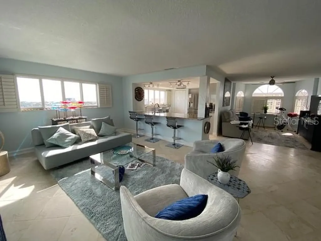610 Island Way Clearwater Beach FL 33767