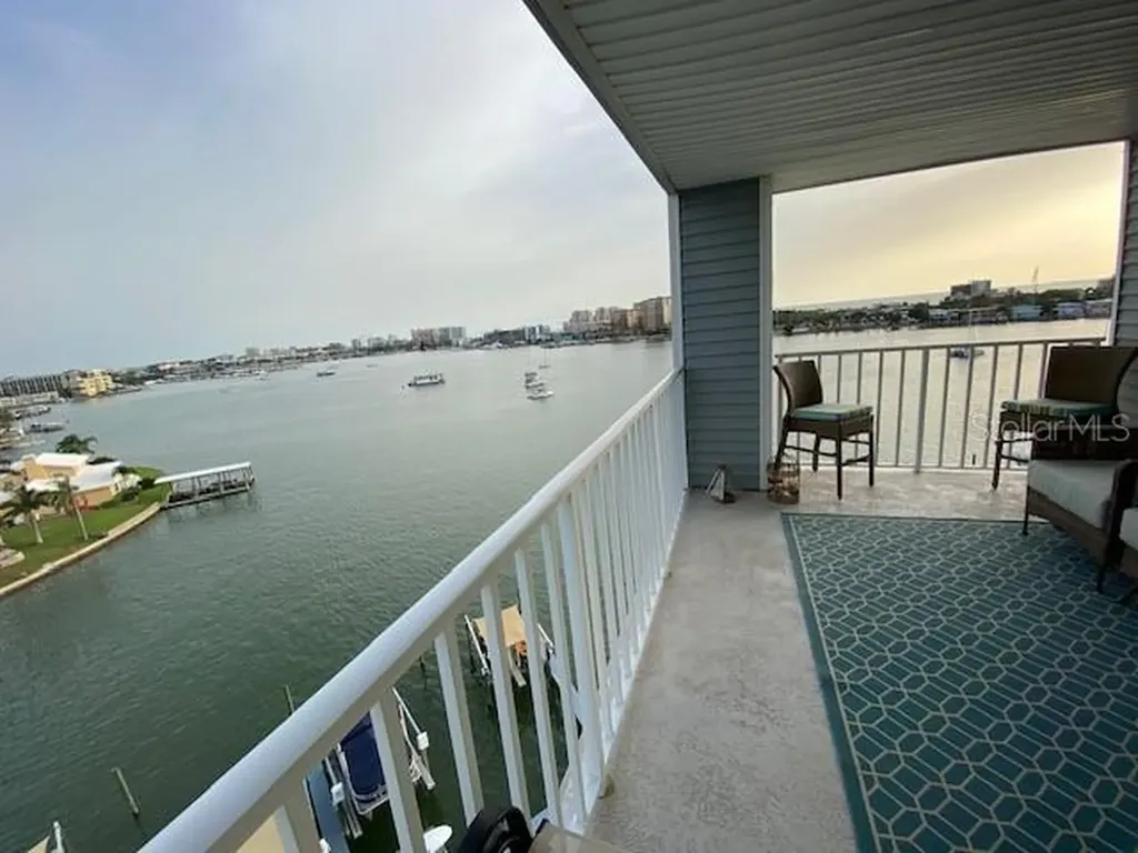 610 Island Way Clearwater Beach FL 33767