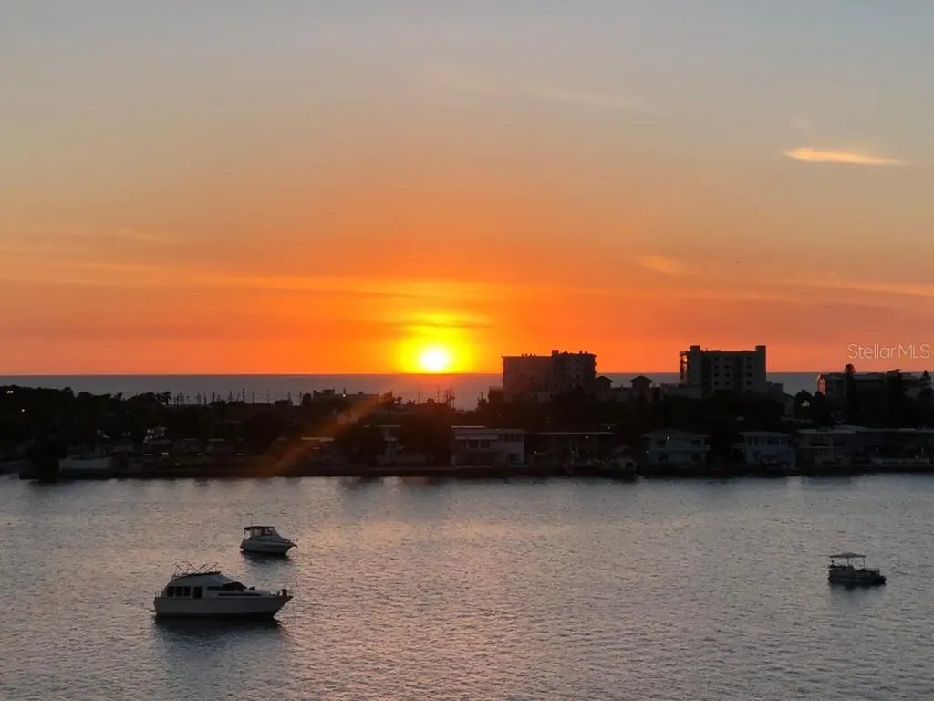 610 Island Way Clearwater Beach FL 33767