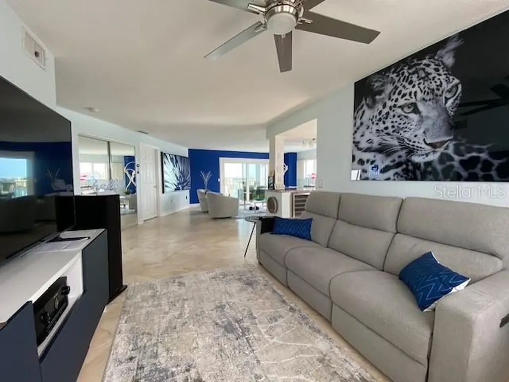 610 Island Way Clearwater Beach FL 33767