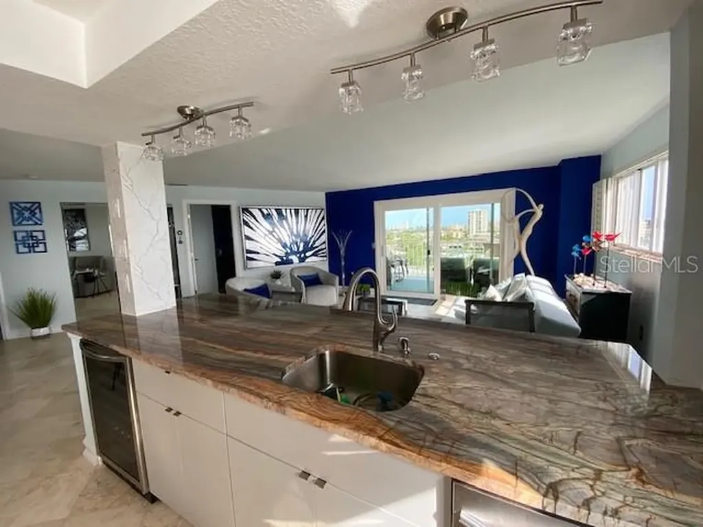 610 Island Way Clearwater Beach FL 33767