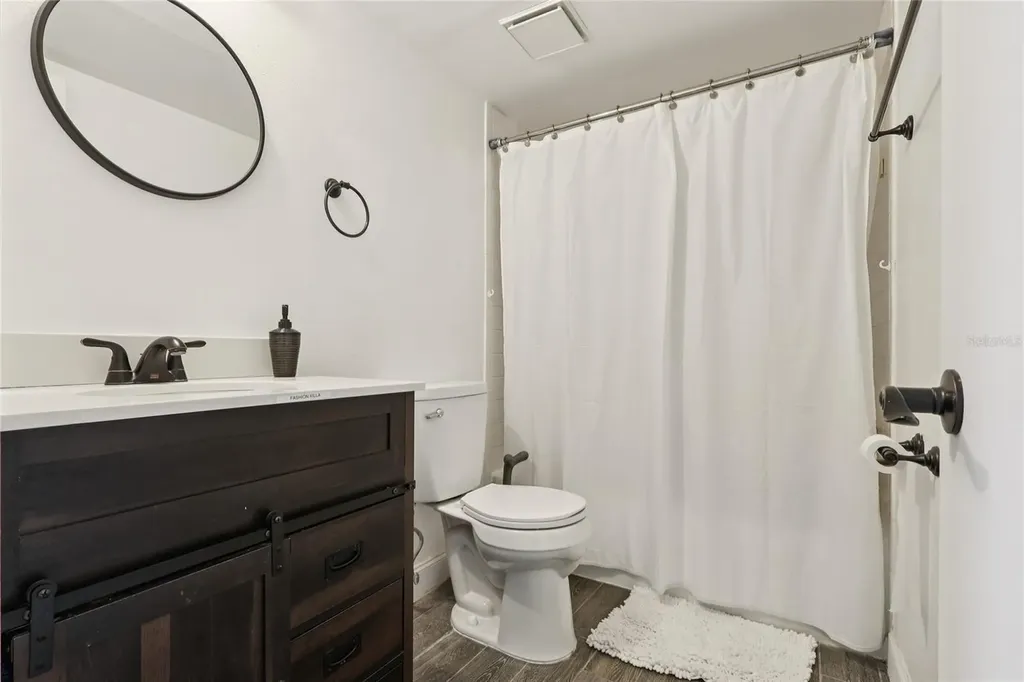 202 La Casa Lake Wales FL 33898