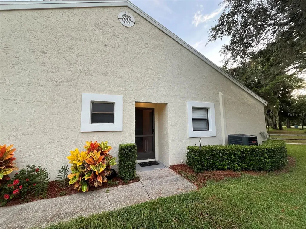 9410 Nakoma Way Weeki Wachee FL 34613