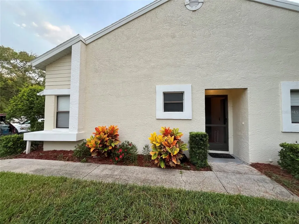 9410 Nakoma Way Weeki Wachee FL 34613