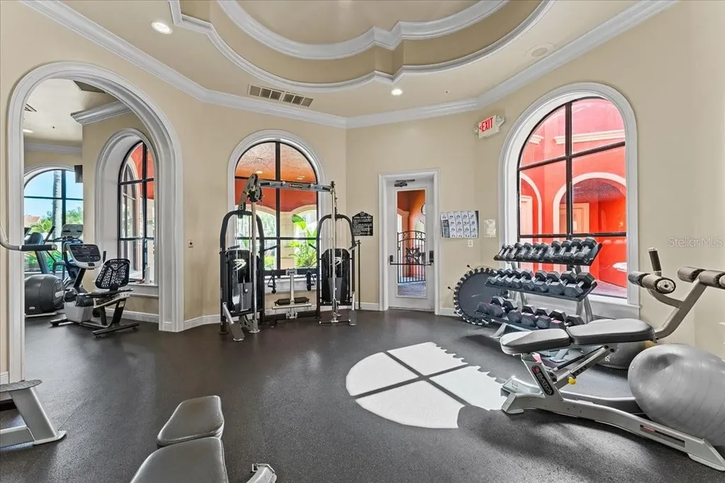 2747 Via Capri Clearwater FL 33764