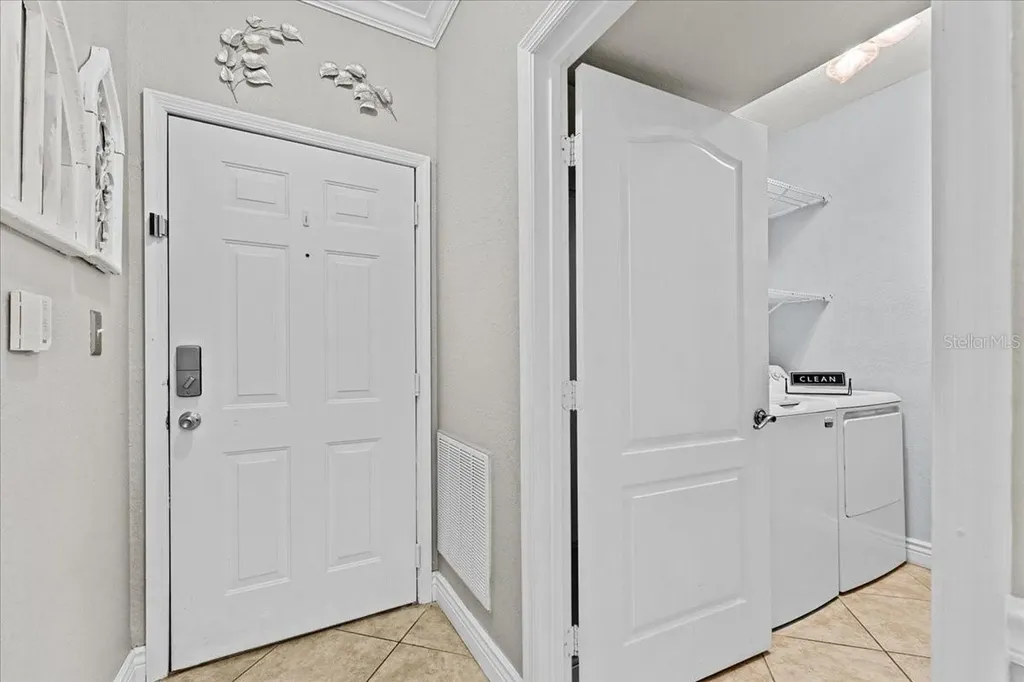 2747 Via Capri Clearwater FL 33764