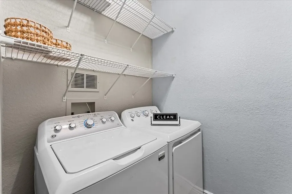 2747 Via Capri Clearwater FL 33764