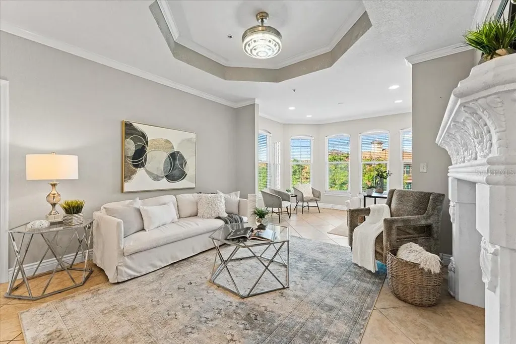 2747 Via Capri Clearwater FL 33764