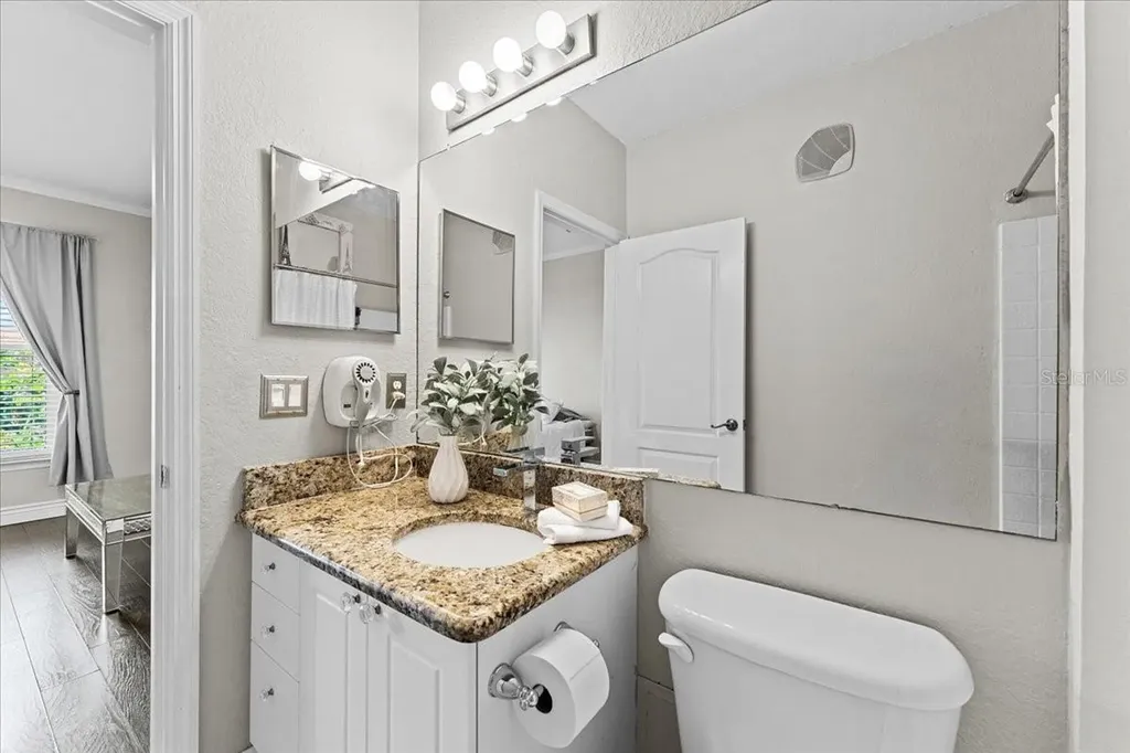 2747 Via Capri Clearwater FL 33764