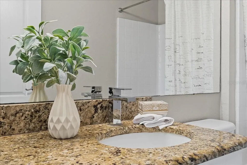 2747 Via Capri Clearwater FL 33764