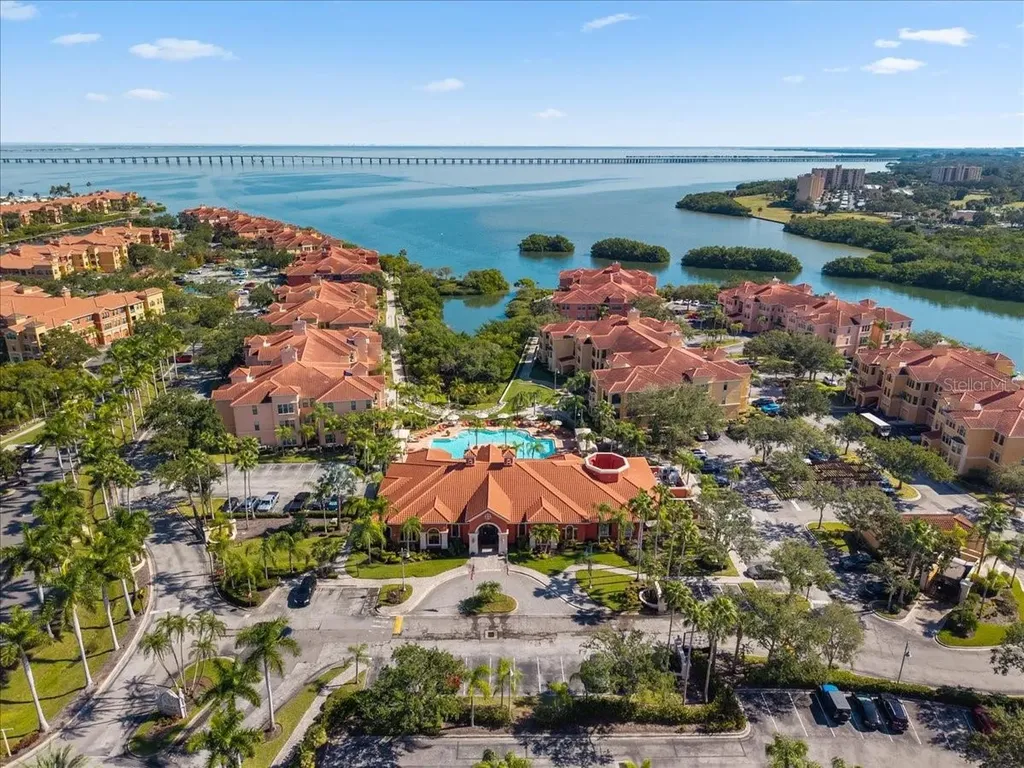 2747 Via Capri Clearwater FL 33764
