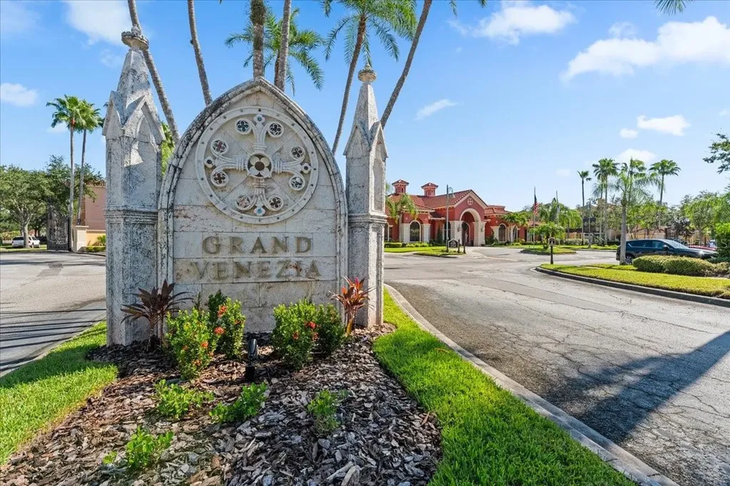 2747 Via Capri Clearwater FL 33764