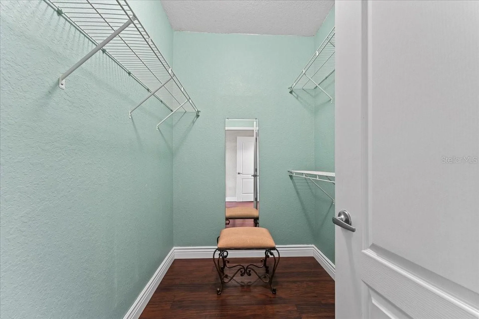 2747 Via Capri Clearwater FL 33764