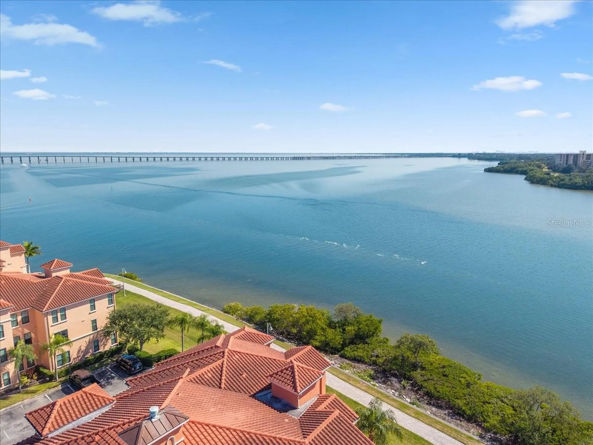 2747 Via Capri Clearwater FL 33764