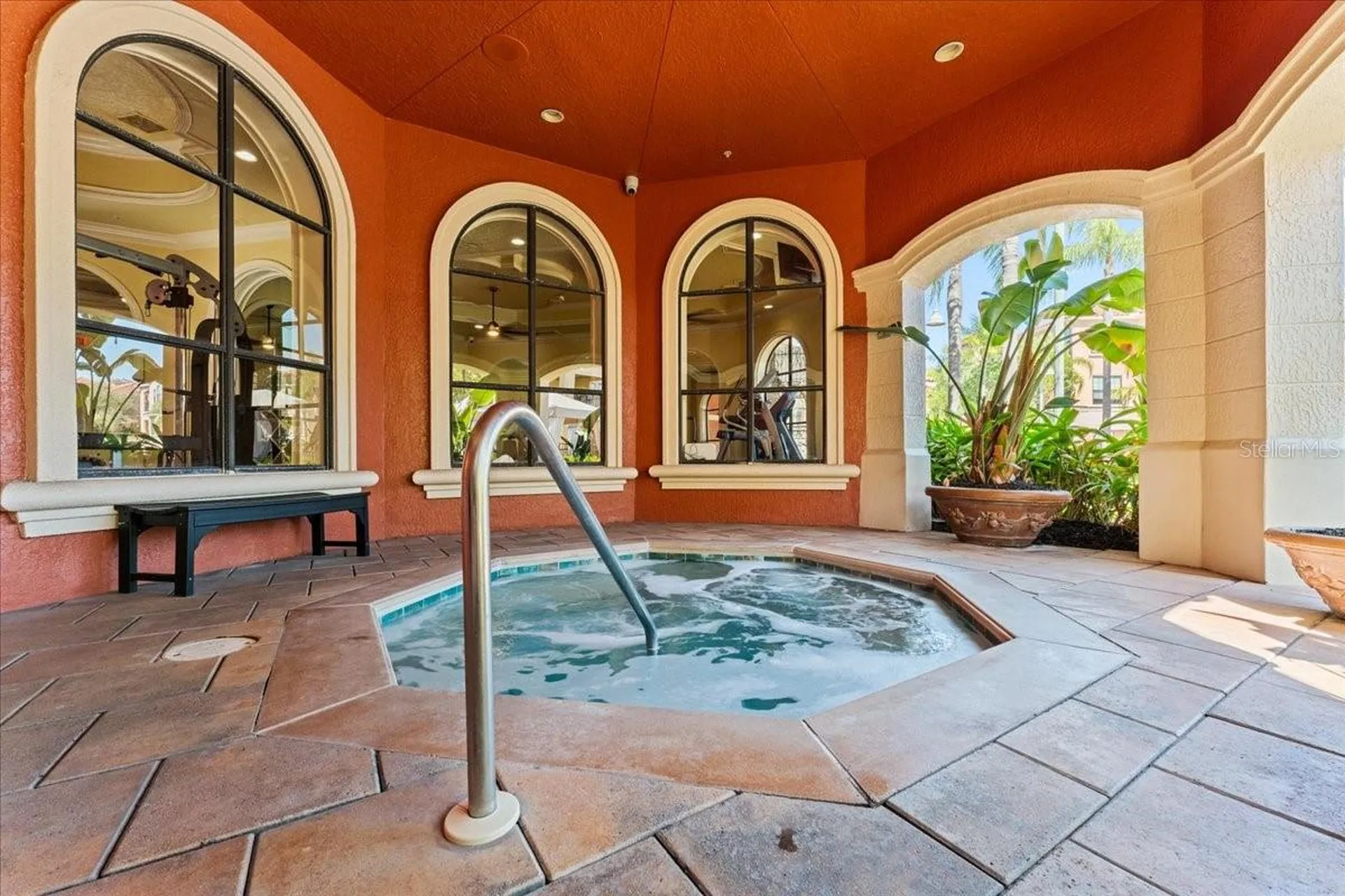 2747 Via Capri Clearwater FL 33764
