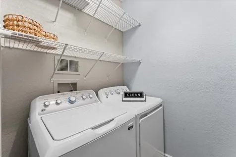 2747 Via Capri Clearwater FL 33764