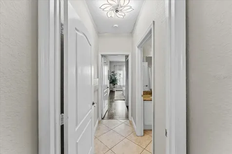 2747 Via Capri Clearwater FL 33764