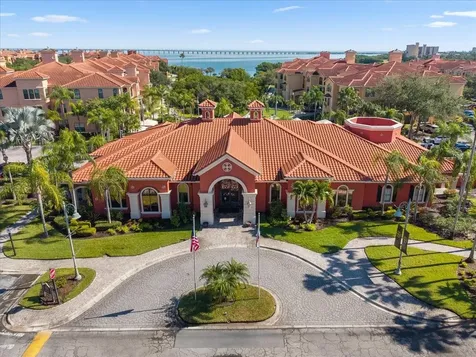 2747 Via Capri Clearwater FL 33764