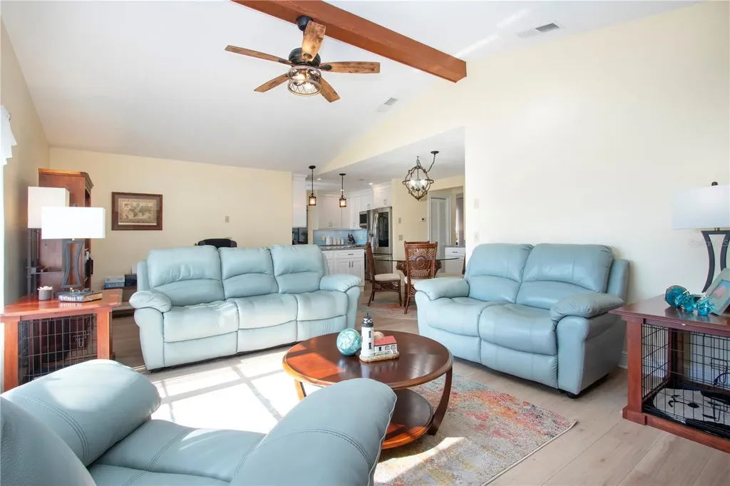 2016 E View Drive Sun City Center FL 33573