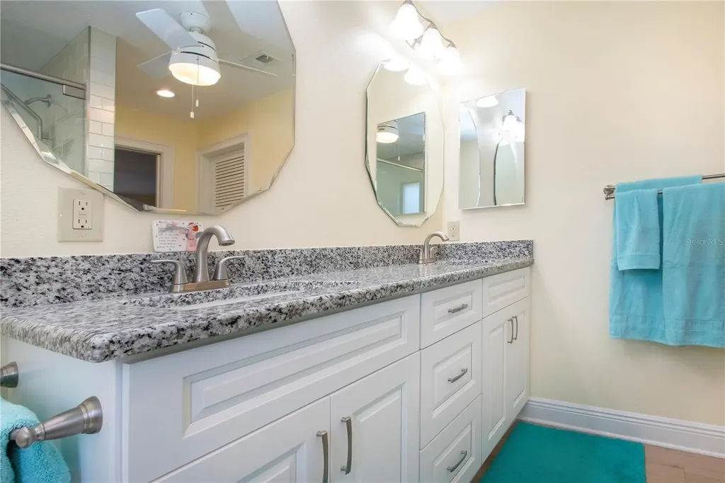 2016 E View Drive Sun City Center FL 33573