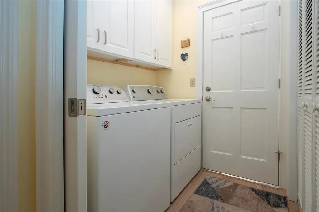 2016 E View Drive Sun City Center FL 33573