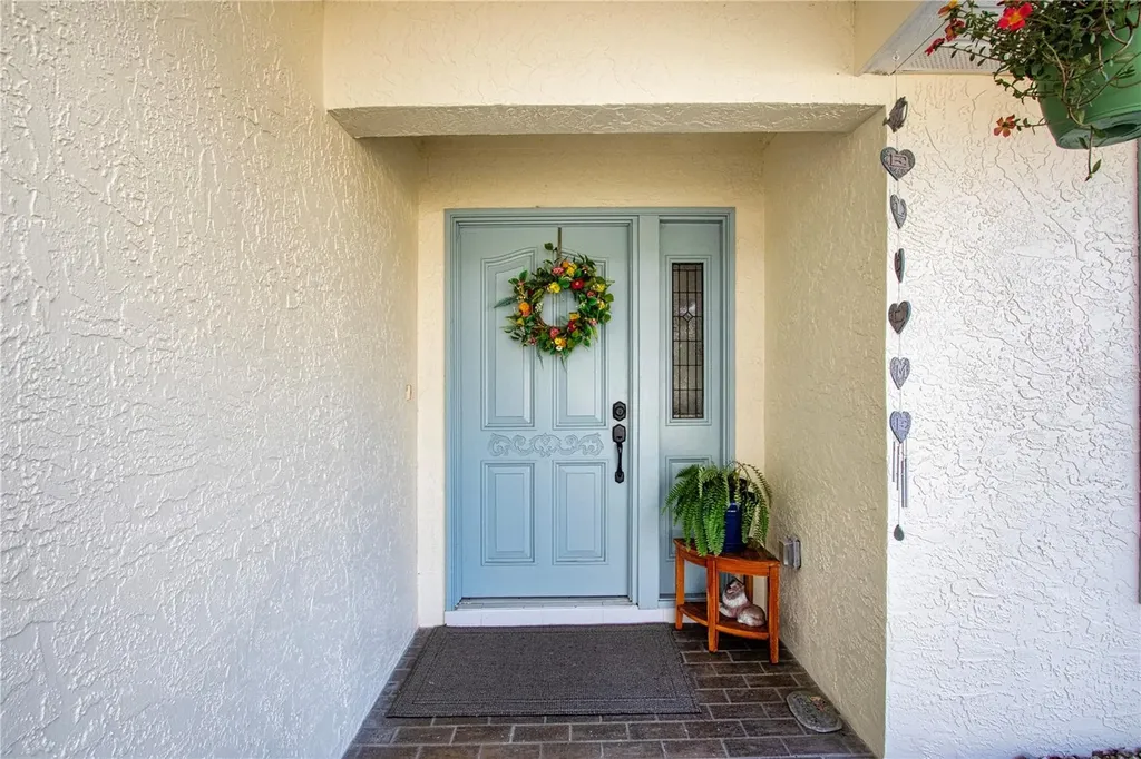 2016 E View Drive Sun City Center FL 33573