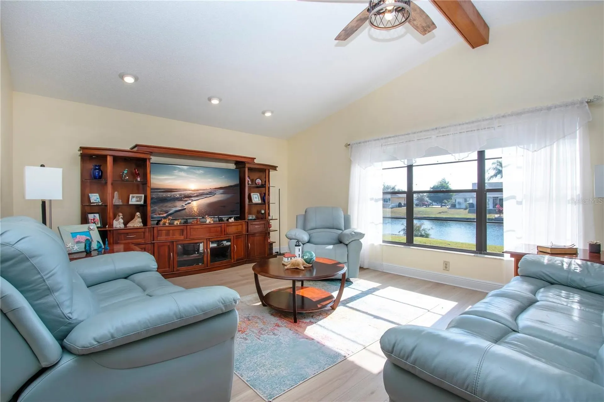 2016 E View Drive Sun City Center FL 33573